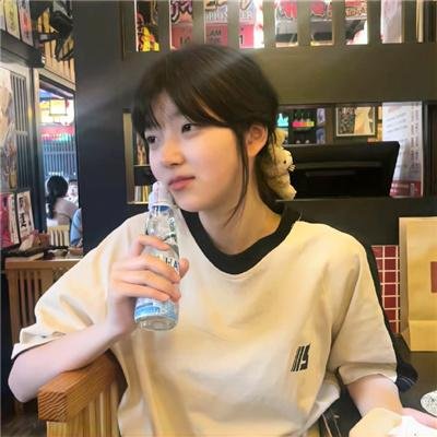 女演员今天依然
